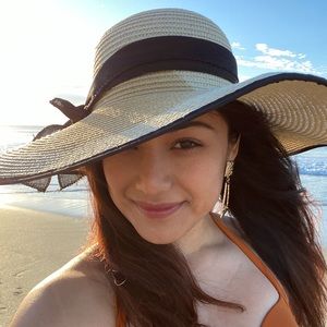 Meet your Posher, Vicky